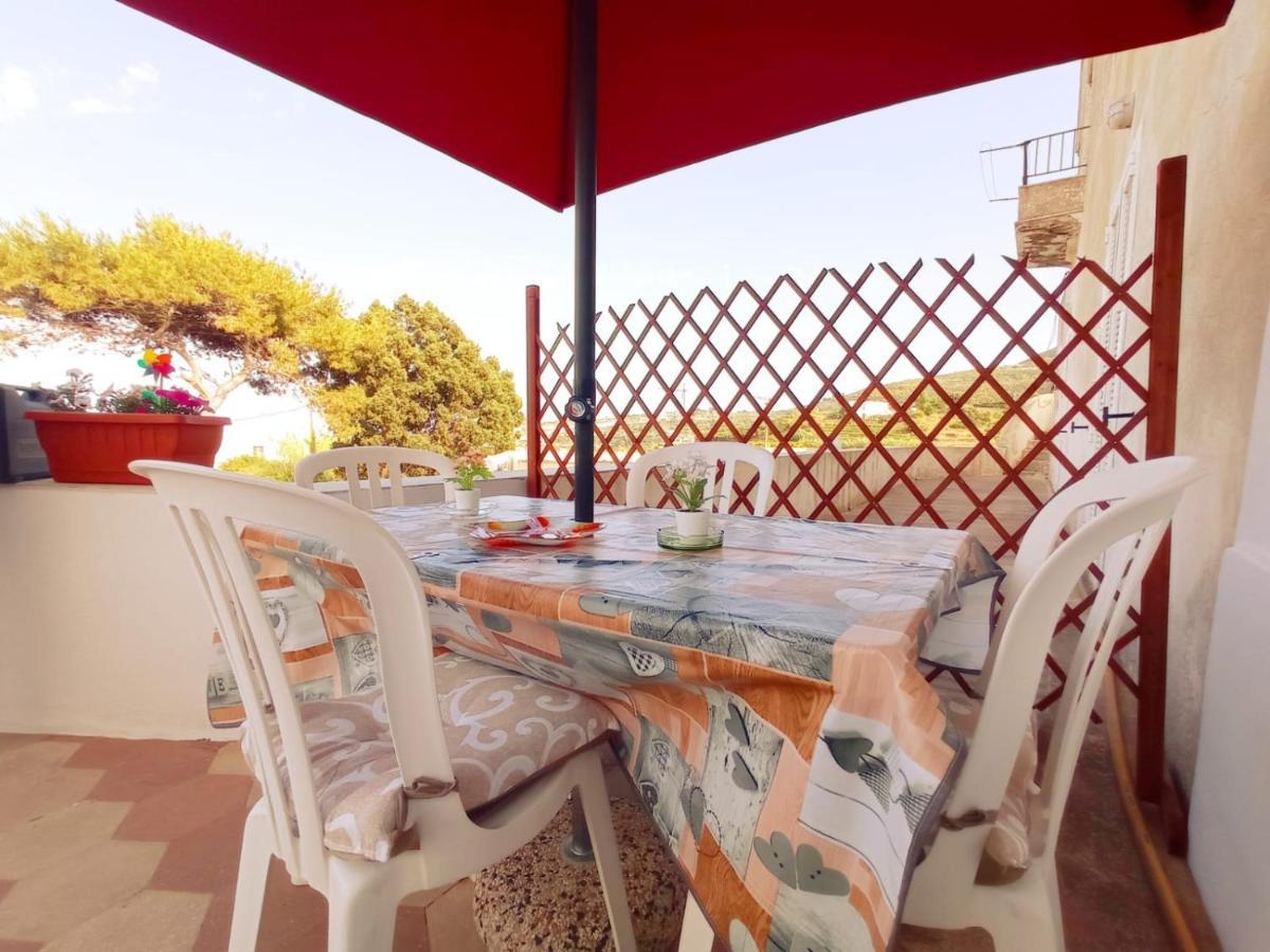 Villa The Quiet House Ponza Esterno foto