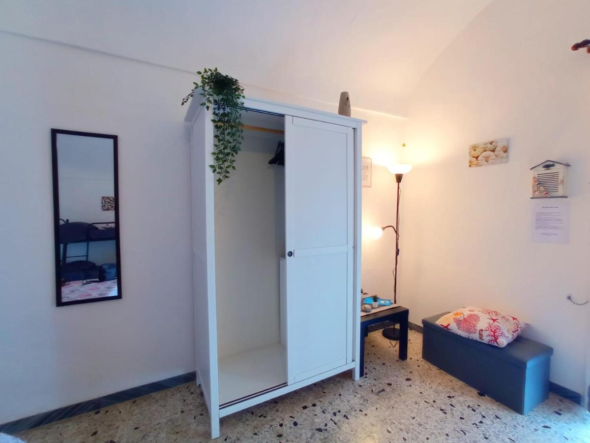 Villa The Quiet House Ponza Esterno foto